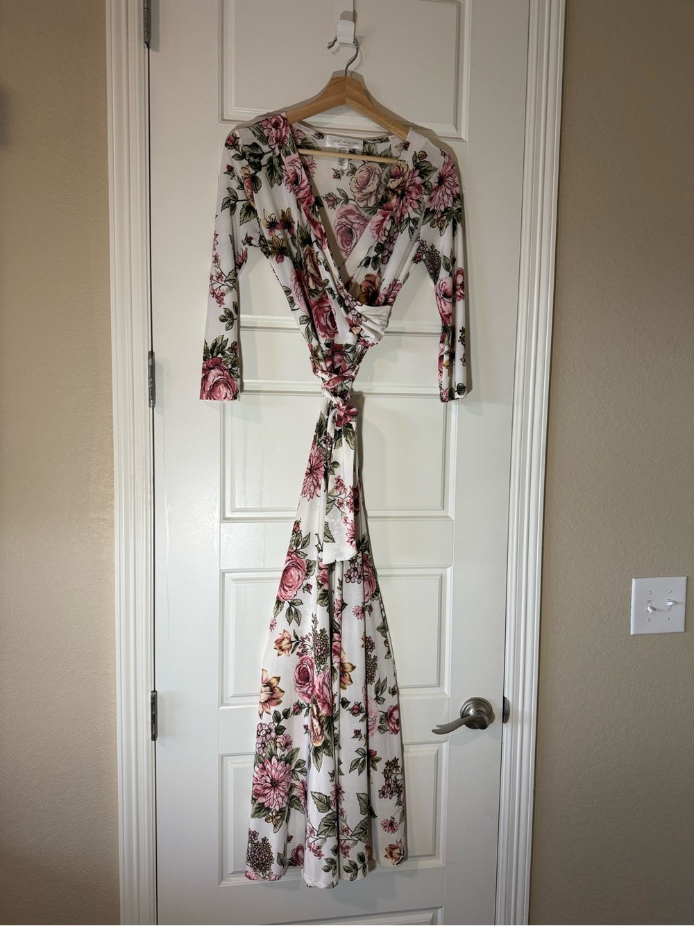 Love Kuza Womens White Floral Wrap Maxi Dress with Pink Roses
